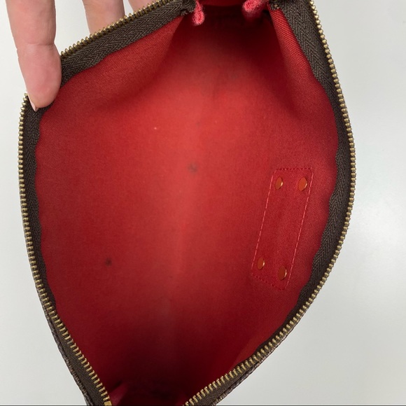 ❌SOLD❌Louis Vuitton Damier Ebene Eva Crossbody Clutch - Picture 5 of 12